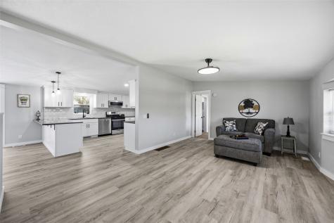 714 Regal Ridge Court Lisbon IA 52253