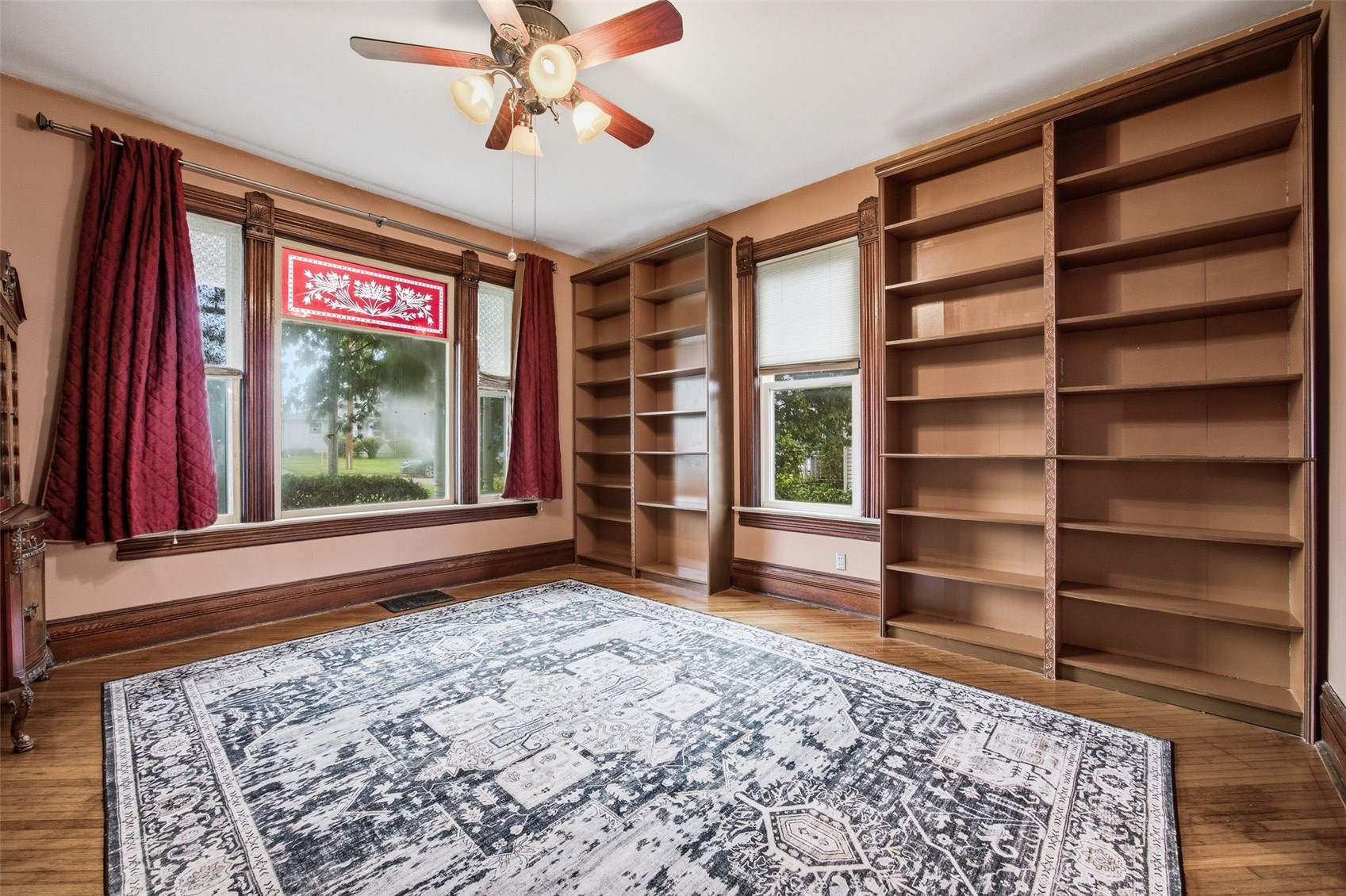 308 E 6th Street West Liberty IA 52776