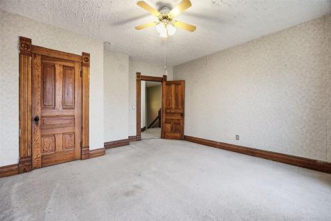308 E 6th Street West Liberty IA 52776