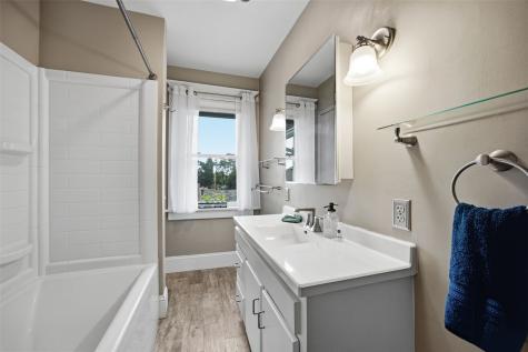 308 E 6th Street West Liberty IA 52776