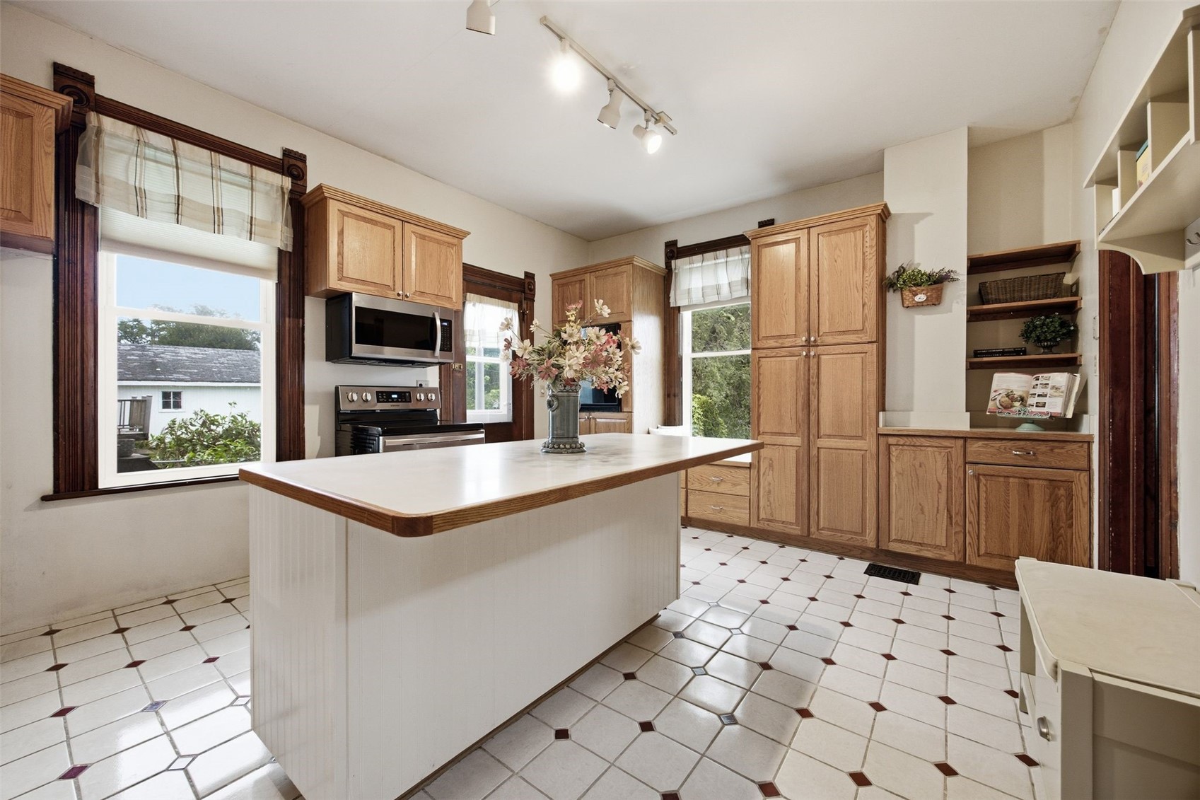 308 E 6th Street West Liberty IA 52776