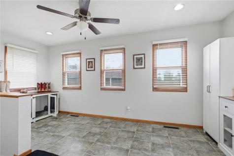 2002 2nd Street SW Cedar Rapids IA 52404