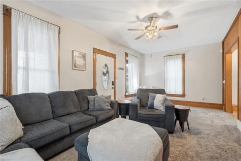 2002 2nd Street SW Cedar Rapids IA 52404