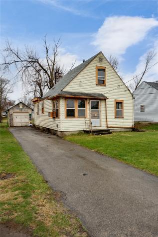 1205 33rd Street NE Cedar Rapids IA 52402