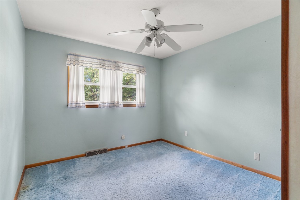 1721 34th Street NE Cedar Rapids IA 52402