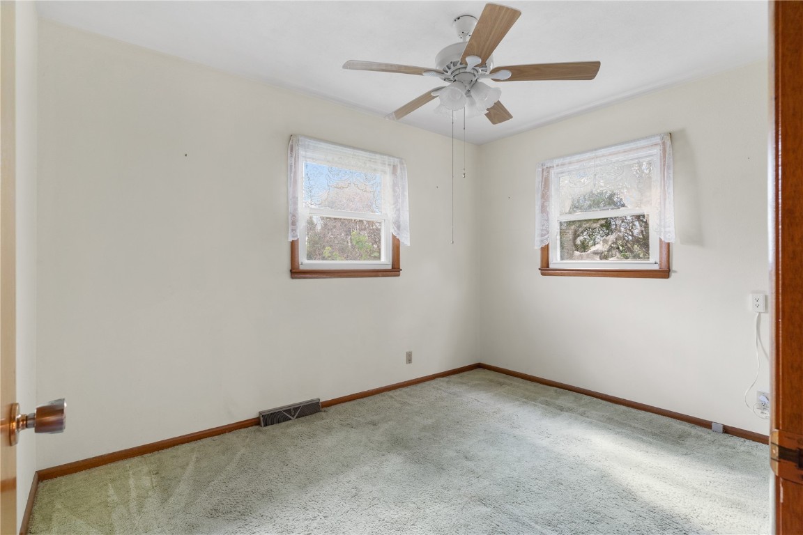 1721 34th Street NE Cedar Rapids IA 52402