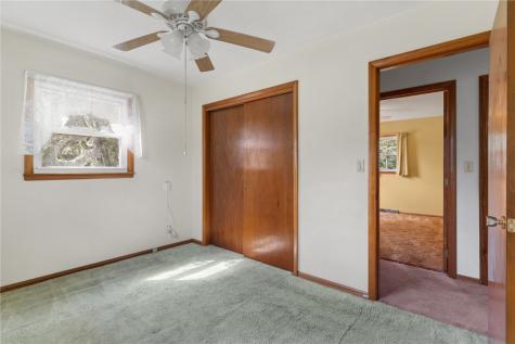 1721 34th Street NE Cedar Rapids IA 52402
