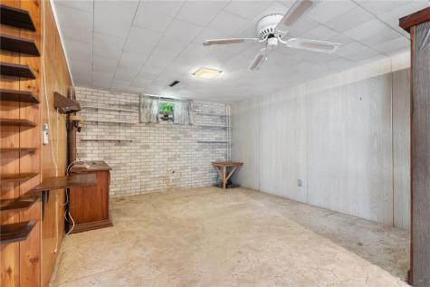 1721 34th Street NE Cedar Rapids IA 52402