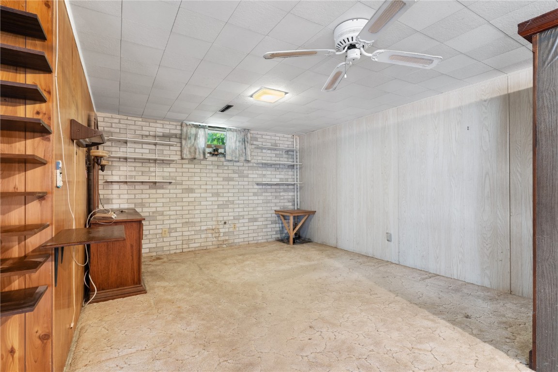 1721 34th Street NE Cedar Rapids IA 52402
