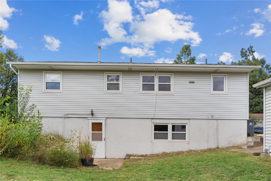 1721 34th Street NE Cedar Rapids IA 52402