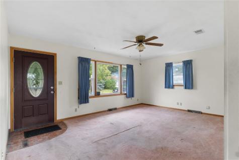 1721 34th Street NE Cedar Rapids IA 52402