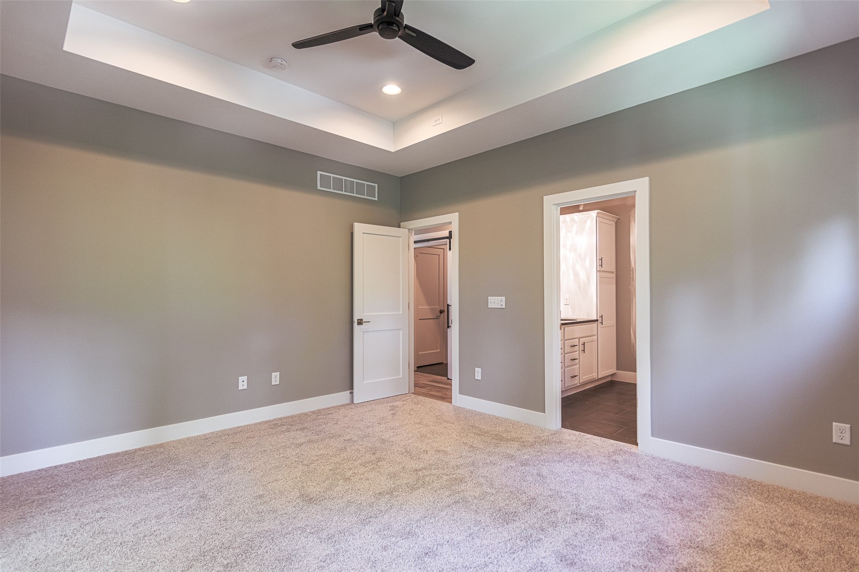 3055 Ridgeview Circle Coralville IA 52241