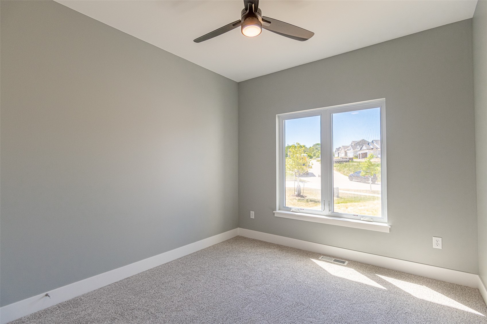 3055 Ridgeview Circle Coralville IA 52241