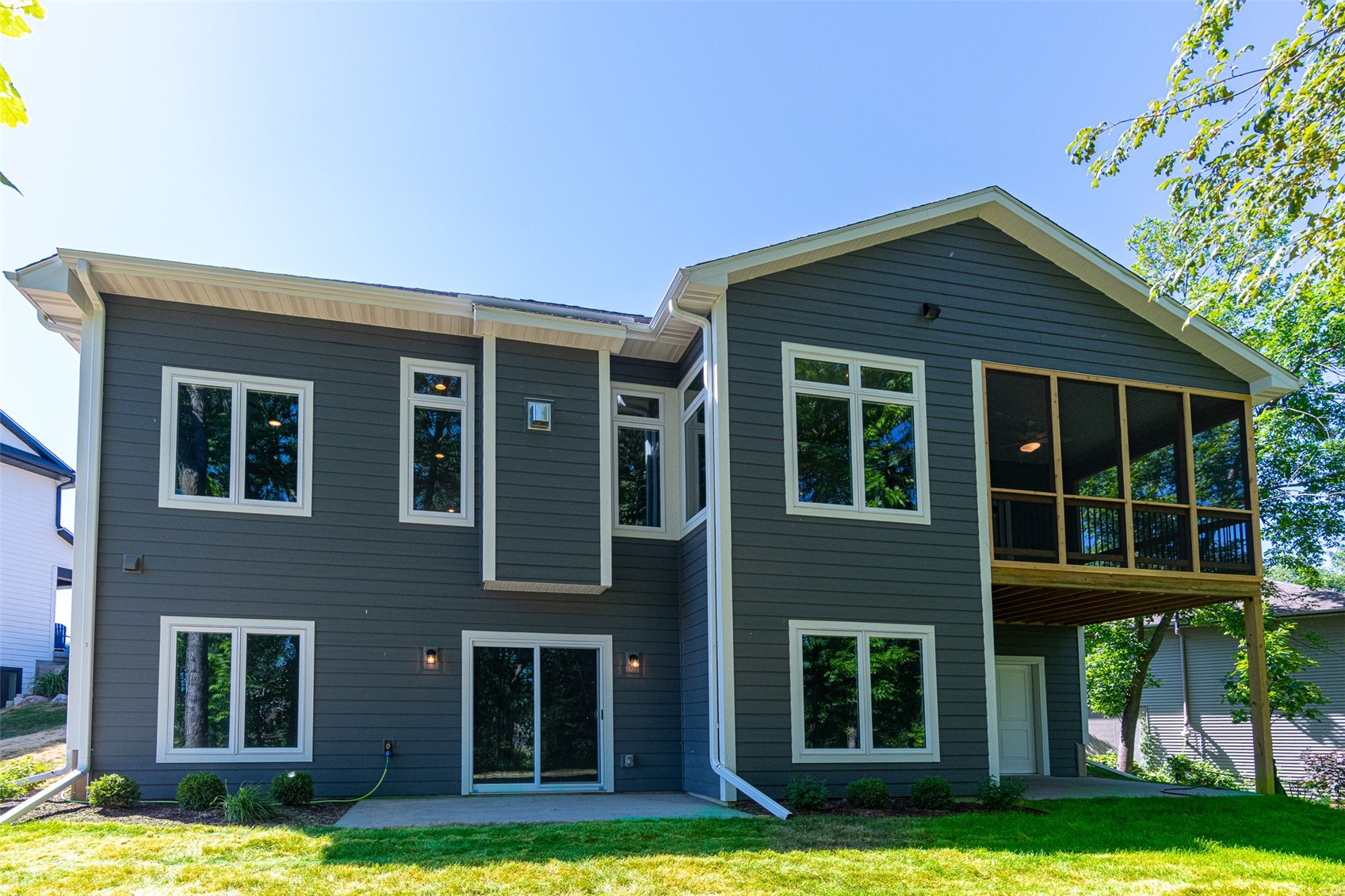 3055 Ridgeview Circle Coralville IA 52241