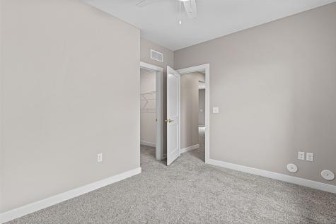 3055 Ridgeview Circle Coralville IA 52241