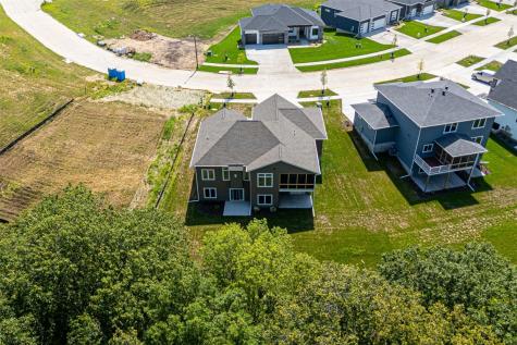 3055 Ridgeview Circle Coralville IA 52241