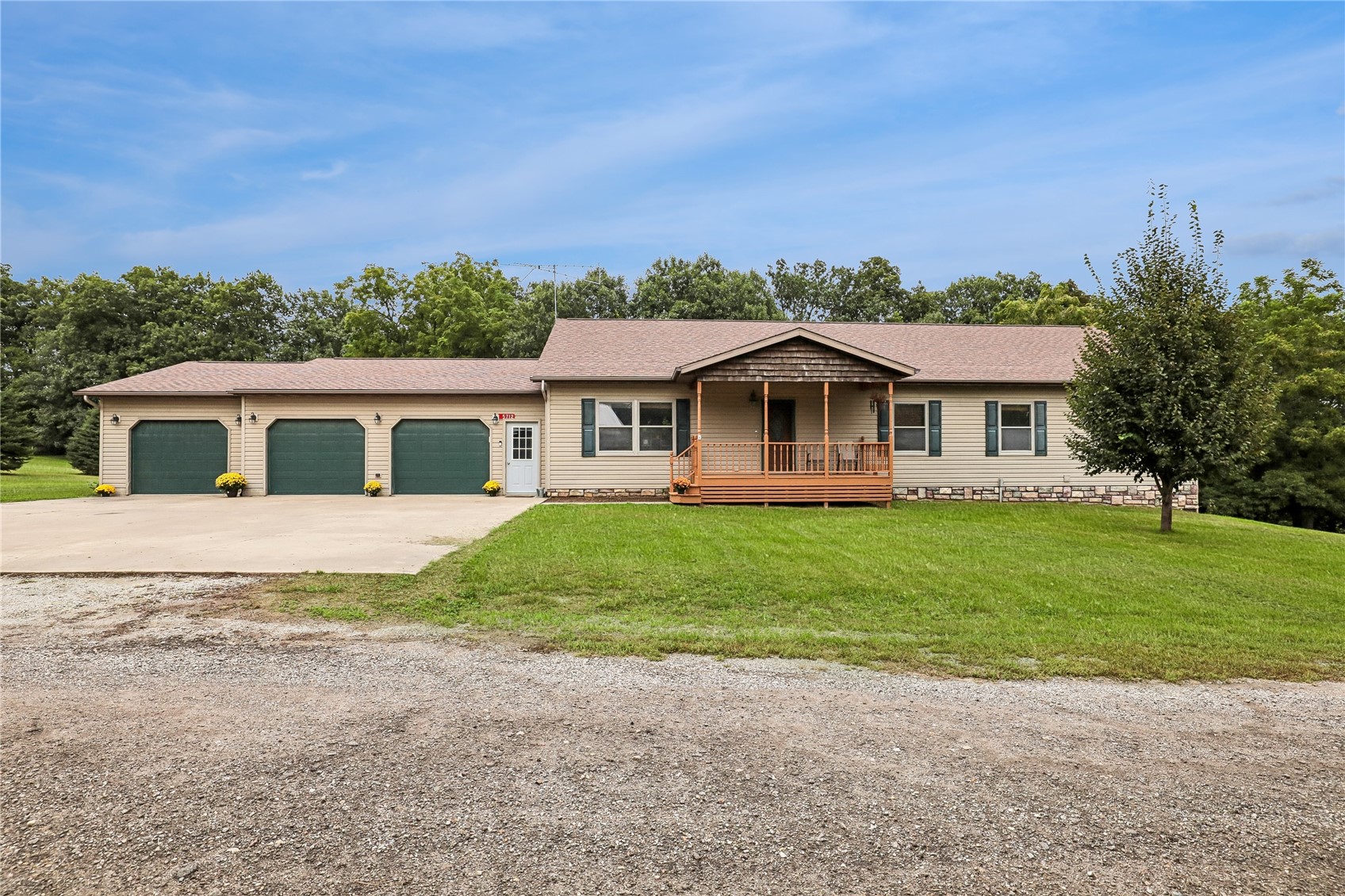 5712 22nd Avenue Drive Vinton IA 52349