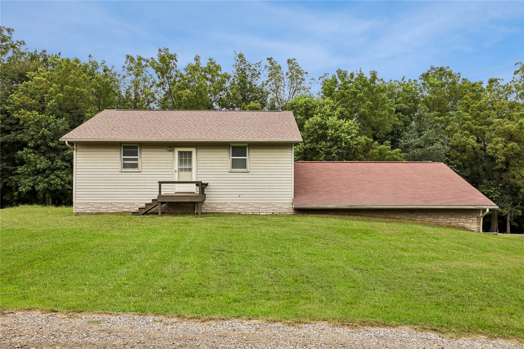 5712 22nd Avenue Drive Vinton IA 52349