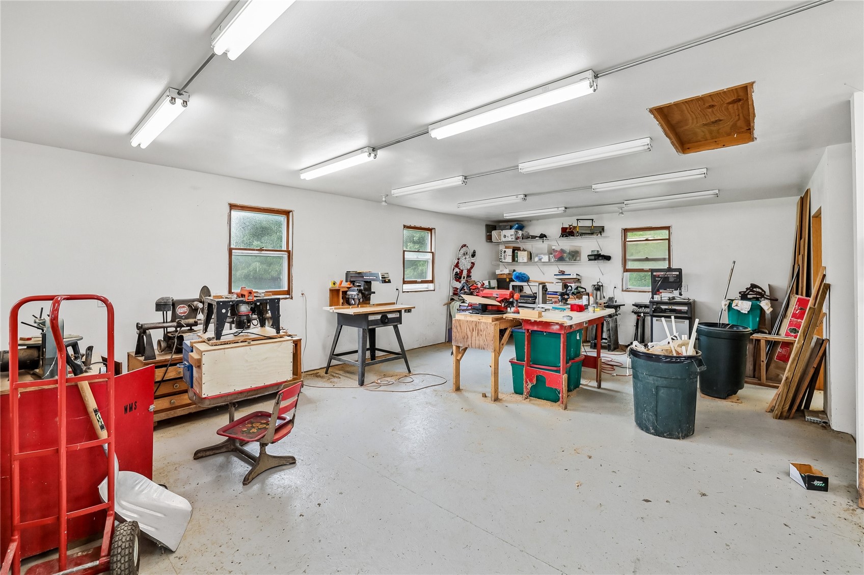 5712 22nd Avenue Drive Vinton IA 52349