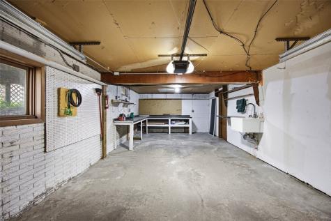 1405 Brockman Avenue Marion IA 52302