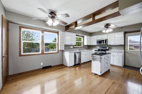 1405 Brockman Avenue Marion IA 52302