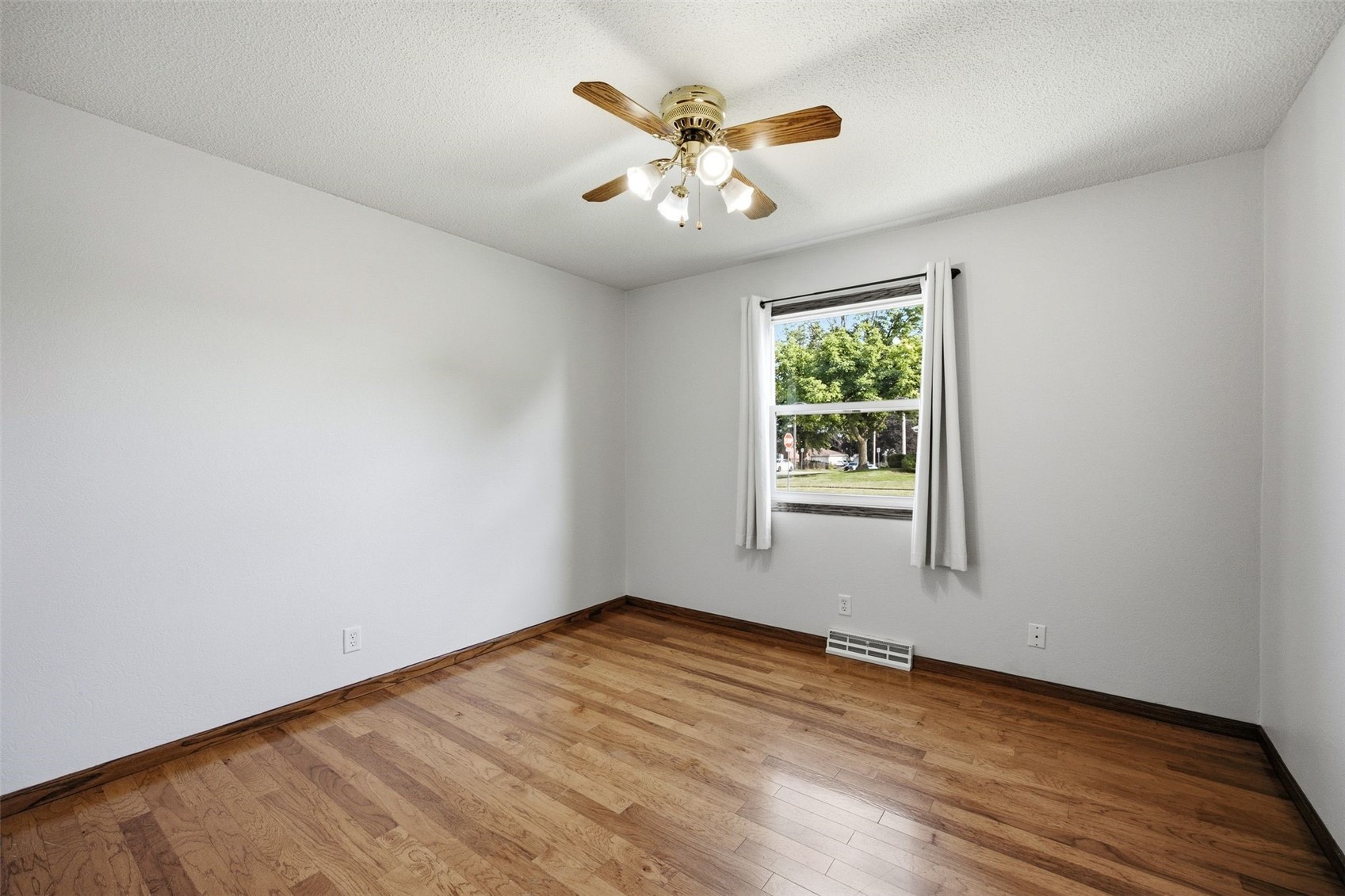 1405 Brockman Avenue Marion IA 52302