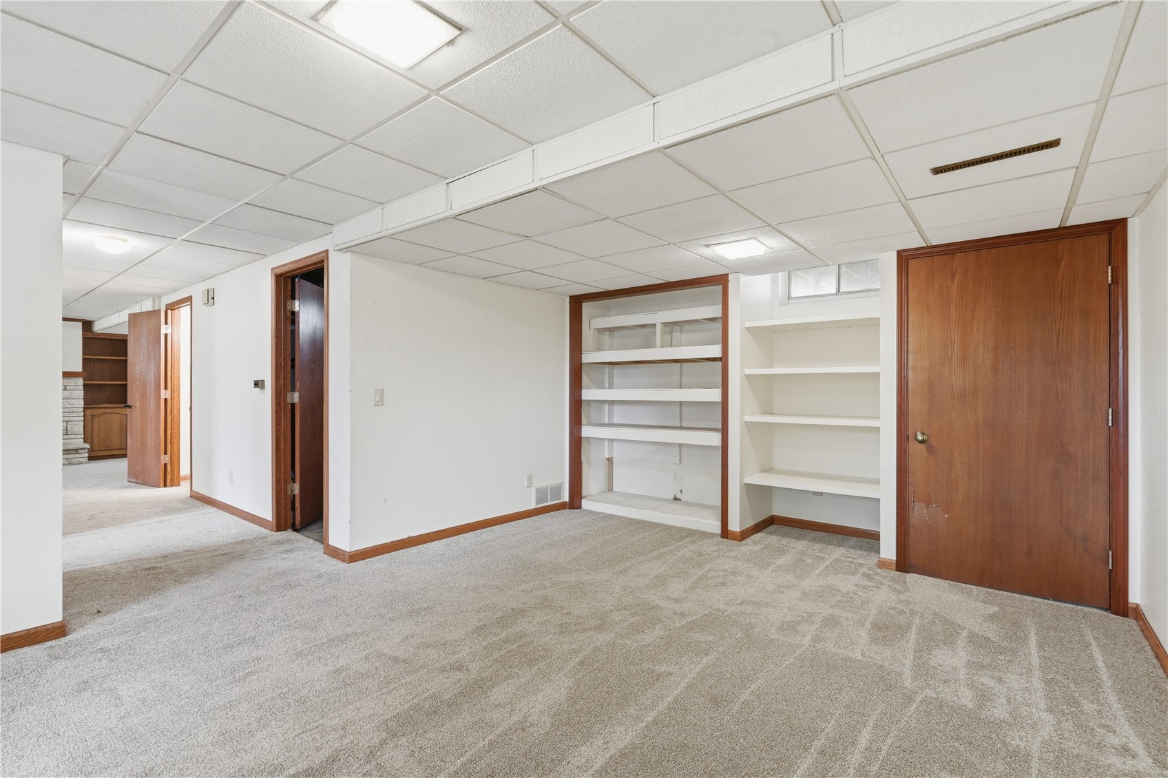 1069 Emmons Street Hiawatha IA 52233