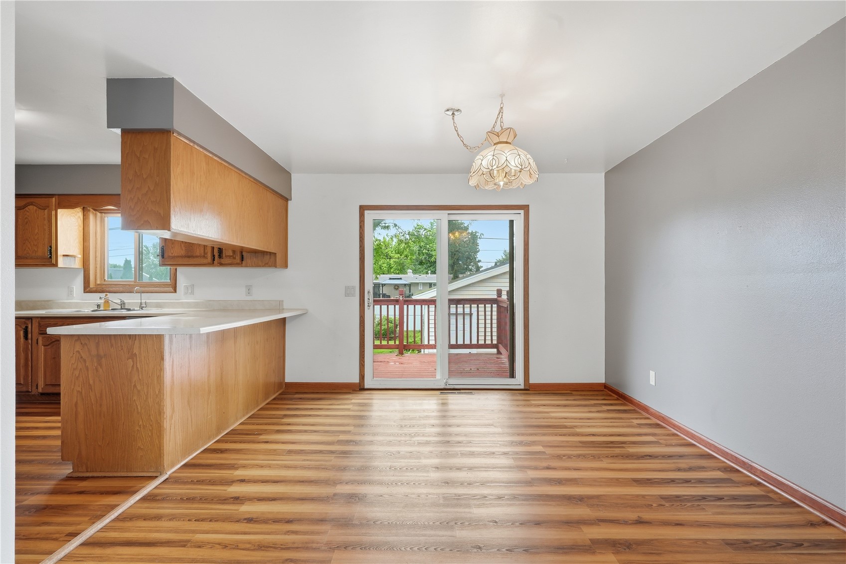 1069 Emmons Street Hiawatha IA 52233
