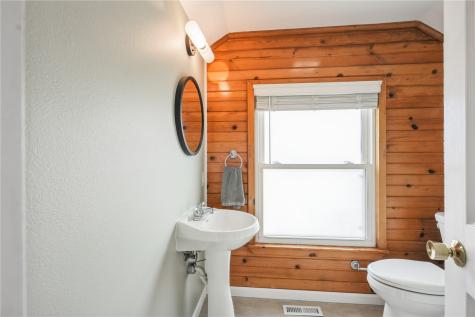 825 Staub Court NE Cedar Rapids IA 52402