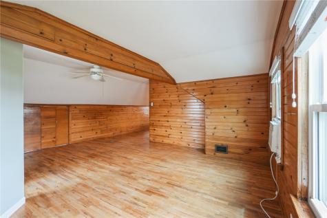 825 Staub Court NE Cedar Rapids IA 52402