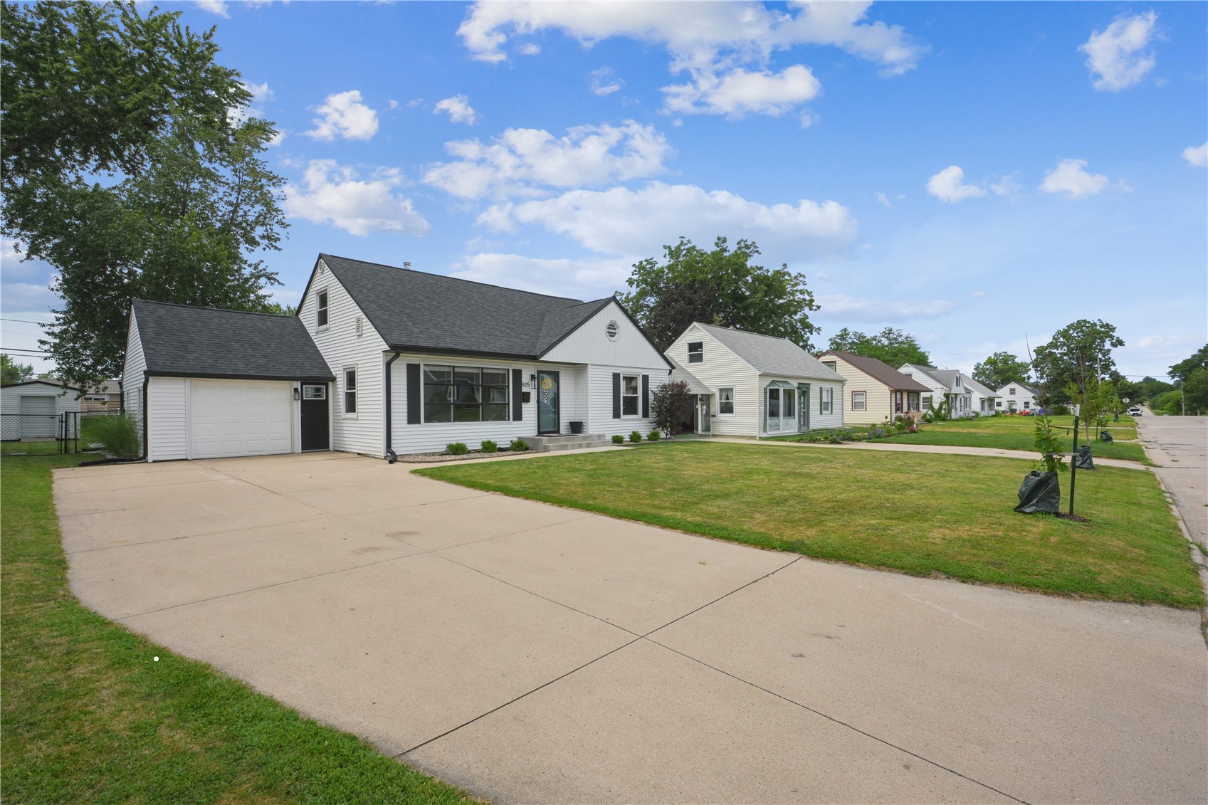 825 Staub Court NE Cedar Rapids IA 52402