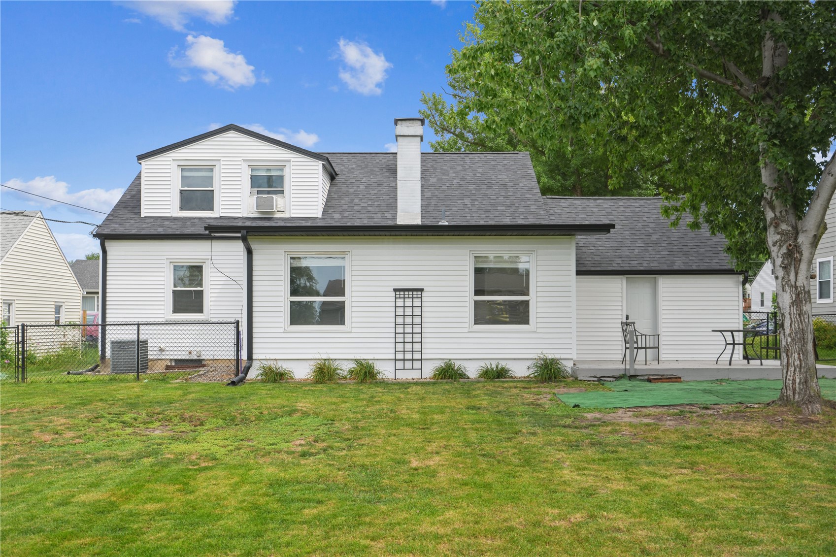 825 Staub Court NE Cedar Rapids IA 52402