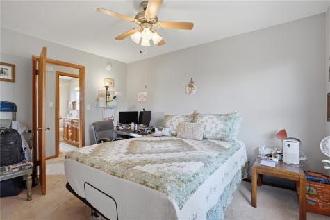 1920 Burch Avenue NW Cedar Rapids IA 52405
