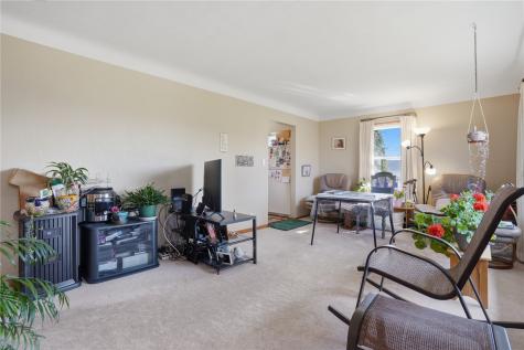1920 Burch Avenue NW Cedar Rapids IA 52405