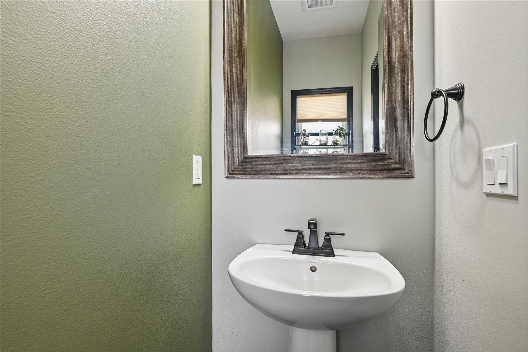 1105 Deer Run Drive NE Cedar Rapids IA 52402
