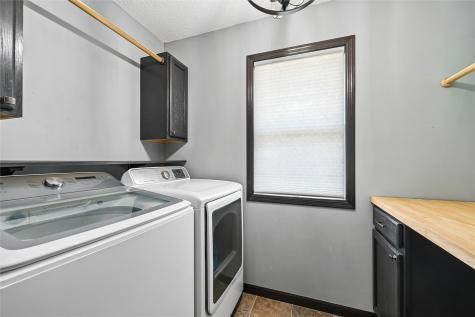 1105 Deer Run Drive NE Cedar Rapids IA 52402