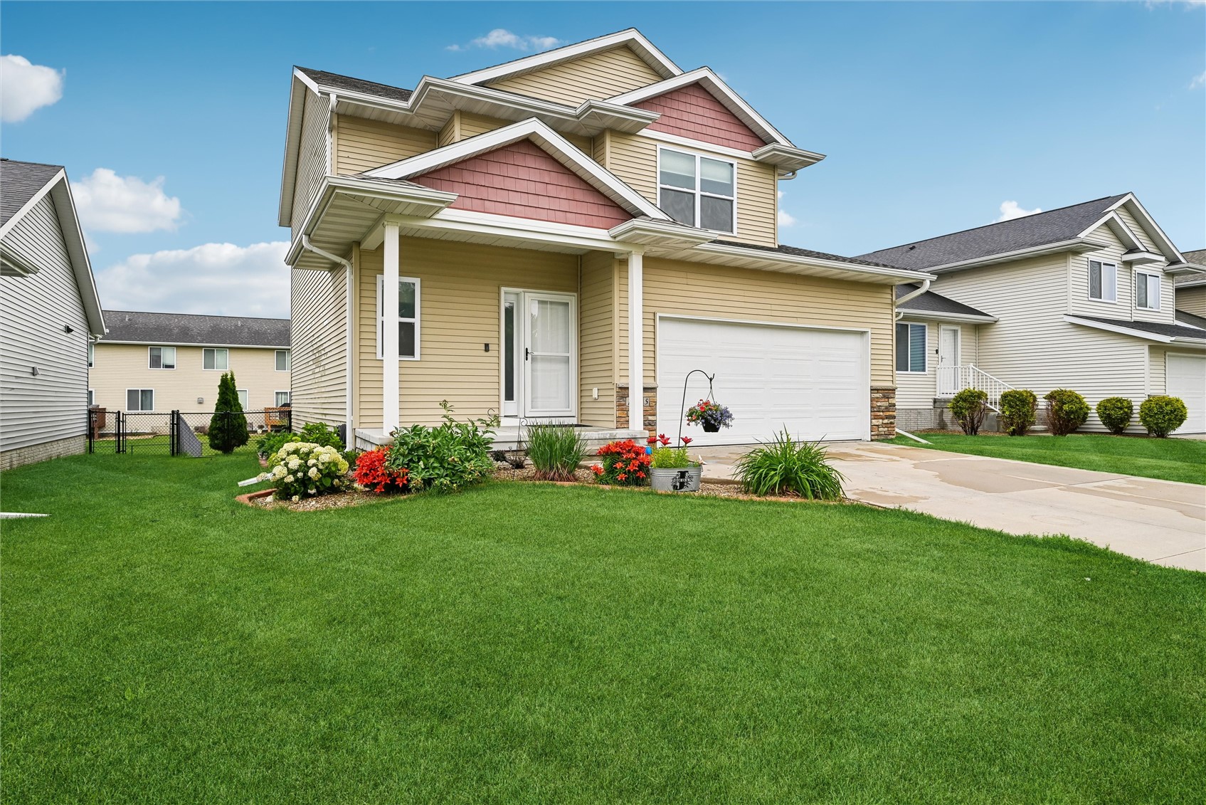 1105 Deer Run Drive NE Cedar Rapids IA 52402