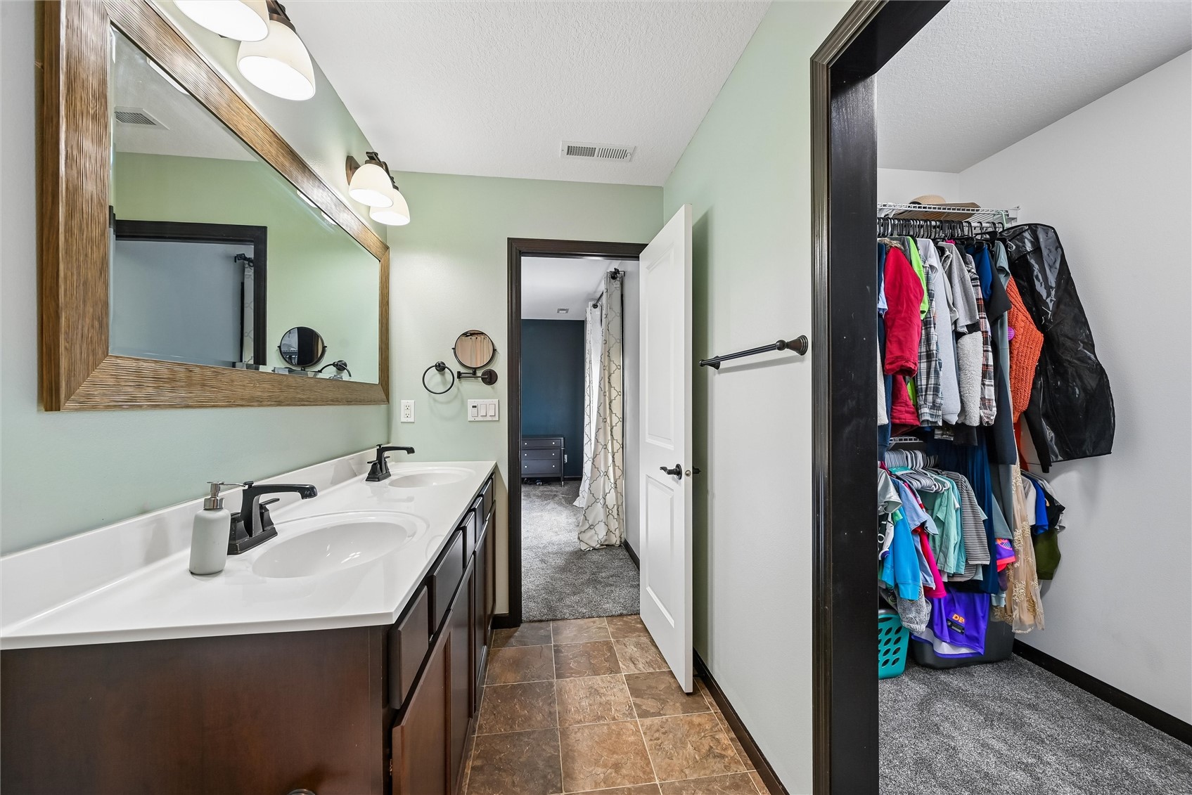 1105 Deer Run Drive NE Cedar Rapids IA 52402