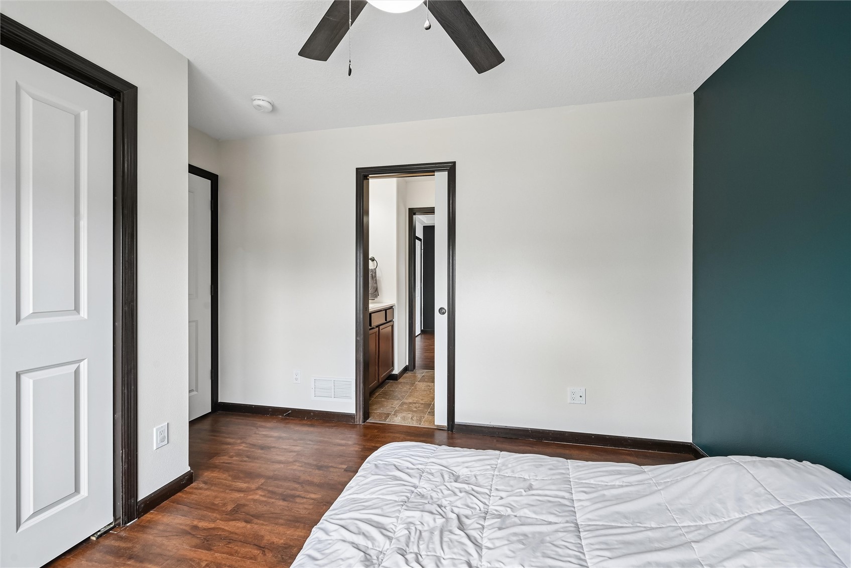 1105 Deer Run Drive NE Cedar Rapids IA 52402