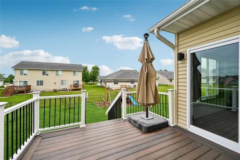 1105 Deer Run Drive NE Cedar Rapids IA 52402