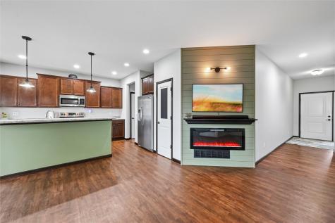 1105 Deer Run Drive NE Cedar Rapids IA 52402