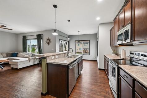 1105 Deer Run Drive NE Cedar Rapids IA 52402