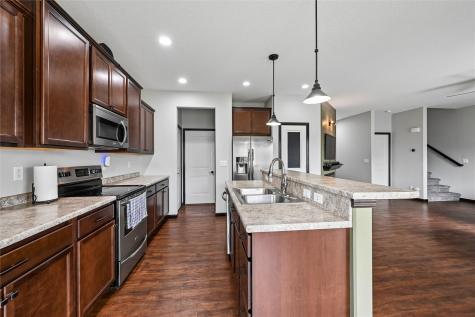 1105 Deer Run Drive NE Cedar Rapids IA 52402