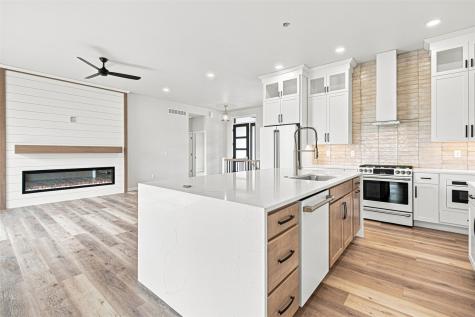 3040 Ridgeview Circle Coralville IA 52241
