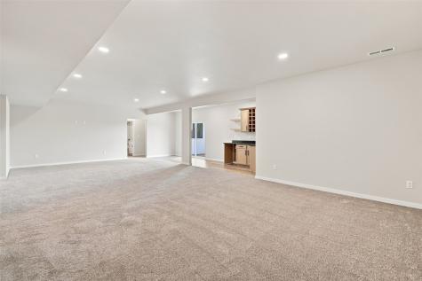 3040 Ridgeview Circle Coralville IA 52241
