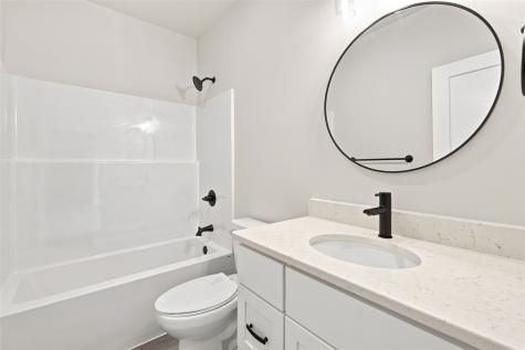 3040 Ridgeview Circle Coralville IA 52241