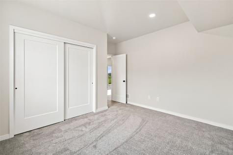 3040 Ridgeview Circle Coralville IA 52241
