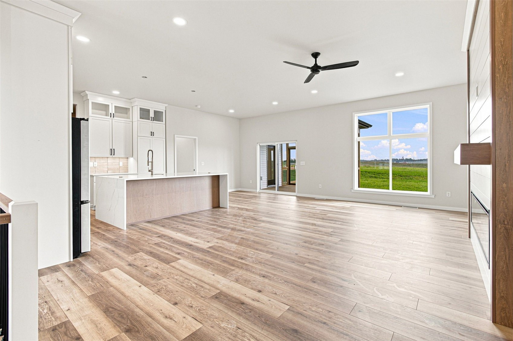 3040 Ridgeview Circle Coralville IA 52241