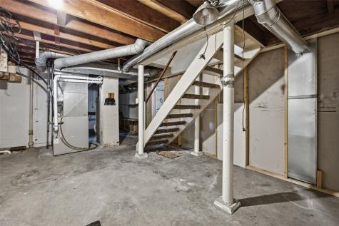 2009 3rd Street SW Cedar Rapids IA 52404