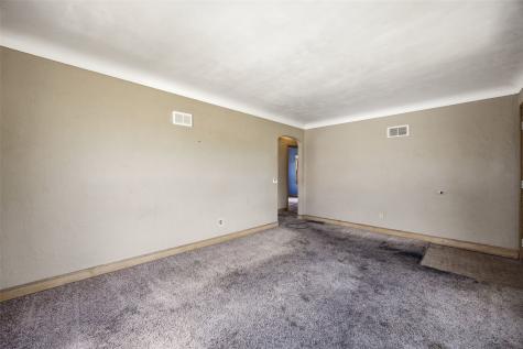 2009 3rd Street SW Cedar Rapids IA 52404